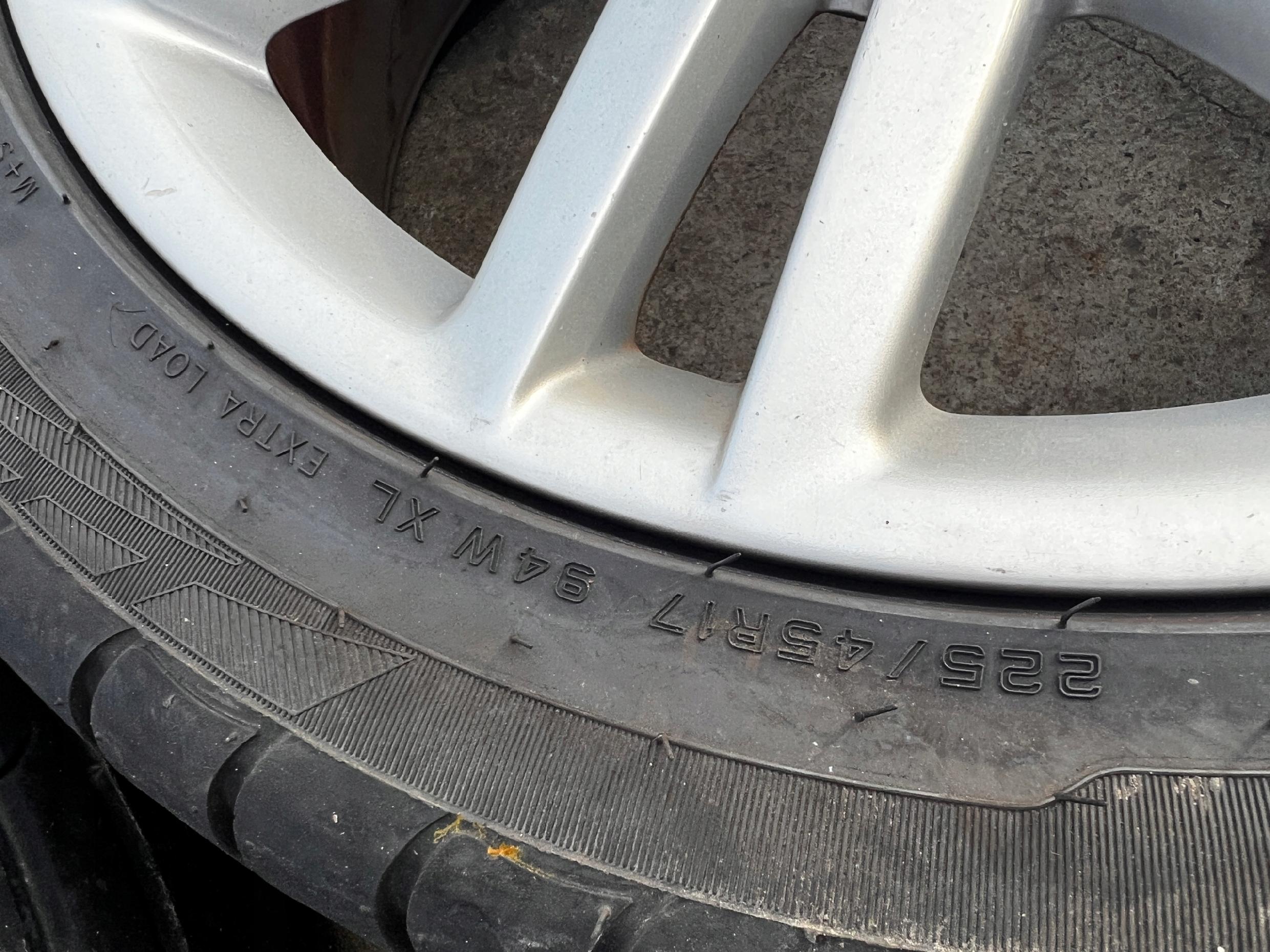 KOŁA FELGI OPONY LETNIE AUDI A3 8P 225/45 R17