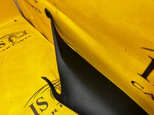 POSZYCIE OSŁONA OBUDOWA SŁUPKA PRZÓD A PRAWY CHEVROLET CORVETTE C5 97-04