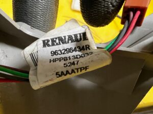 OBUDOWA OSŁONA LUSTERKA CZUJNIK TEMPERATURY KLIMATYZACJI RENAULT CLIO IV