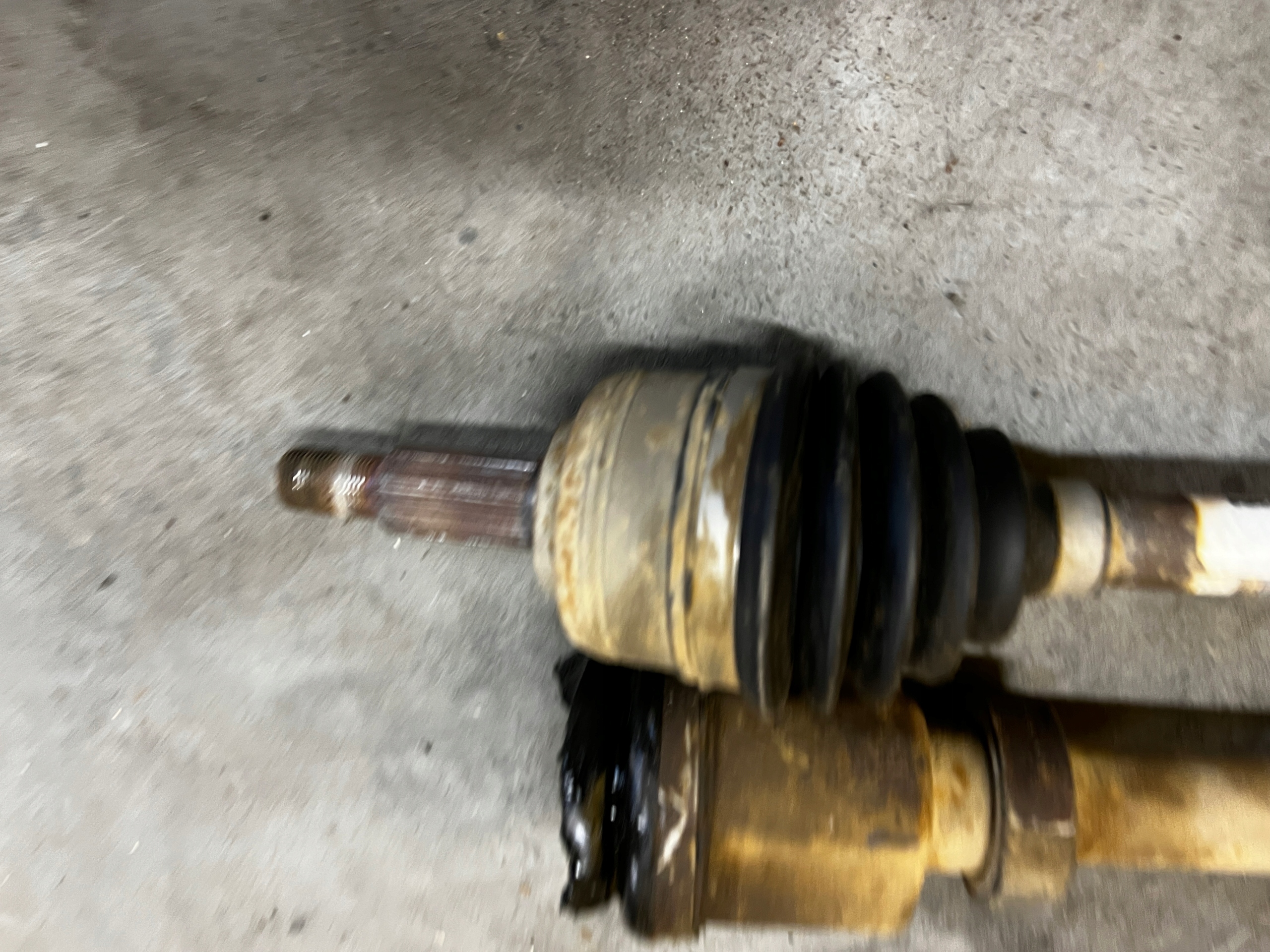 PÓŁOŚ PRZÓD PRZEDNIA PRAWA PRAWY DACIA DOKKER 1.5 BLUE DCI