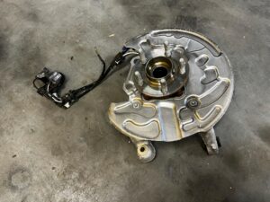 ZWROTNICA PIASTA WIĄZKA ABS TYŁ PRAWY FORD EXPLORER VI MK6 AWD 4X4