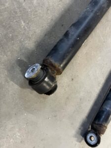 KOMPLET AMORTYZATORY AKTYWNE TYŁ TYLNE PRAWY LEWY RANGE ROVER VELAR L560