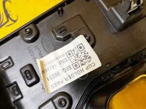 NAKŁADKA PANEL OSŁONA TUNELU ŚRODKOWEGO RANGE ROVER EVOQUE II L551