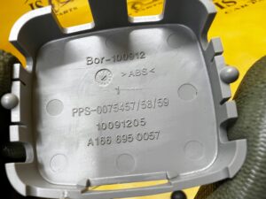 ZAŚLEPKA OSŁONA BAGAŻNIKA W BAGAŻNIKU MERCEDES GL X166 GRAY