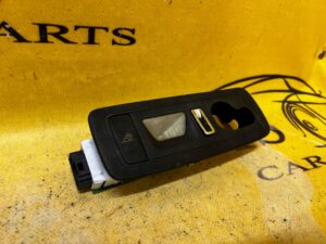 LAMPA LAMPKA OŚWIETLENIE WNĘTRZA KABINY TYŁ PORSCHE CAYENNE II 7P5