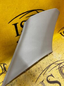 OSŁONA POSZYCIE SŁUPKA C TYLNEGO TYŁ LEWE LEWA LEWEGO SKODA SCALA