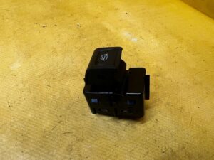 PANEL PRZEŁĄCZNIK SZYB TYŁ LEWY 4 DRZWI FORD BRONCO 21-