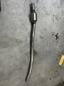 FORD KUGA III MK3 TŁUMIK RURA KATALIZATOR