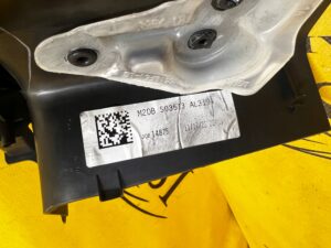 POSZYCIE OSŁONA OBUDOWA SŁUPKA PRZÓD A LEWY FORD BRONCO 21-