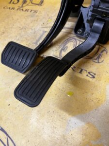 KOMPLET PEDAŁY PEDAŁ HAMULCA GAZU POTENCJOMETR TESLA MODEL 3 PRZEDLIFT