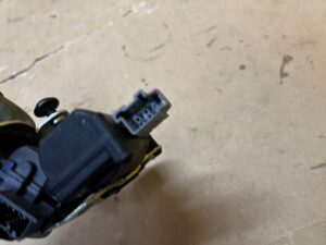 ZAMEK KLAPY TYŁ BAGAŻNIKA FORD EXPLORER MK6