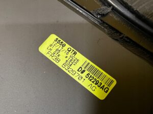 SZYBA KAROSERYJNA BŁOTNIKA TYŁ LEWY FORD MUSTANG VI MK6 S550 GT 5.0 2016R