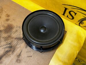 GŁOŚNIK DRZWI TYŁ VOLKSWAGEN VW TOUAREG 7P