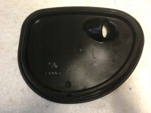 WEWNĘTRZNA OSŁONA DRZWI LEWA AUDI TT 8S0837915