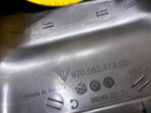 OSŁONA OBUDOWA KOLUMNY KIEROWNICZEJ PORSCHE PANAMERA 970 I LIFT