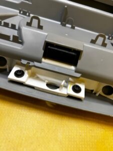 LAMPKA OŚWIETLENIE PODSUFITKI PRZÓD SZYBERDACH FORD EXPLORER MK6