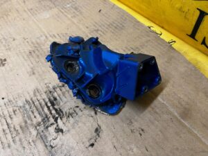 WSPORNIK SŁUPKA A PRZÓD PRAWY FORD BRONCO 21- VELOCITY BLUE PEARL METALIC