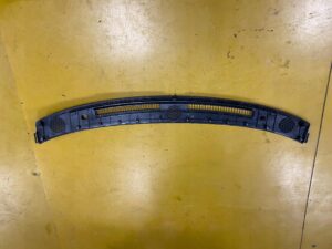 OSŁONA DESKI KONSOLI PODSZYBIE INFINITI Q50 BOSE