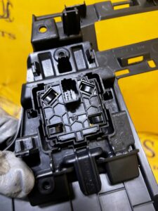 OSŁONA ZAŚLEPKA POD KIEROWNICĘ DESKI KONSOLI DACIA SANDERO III 2023R