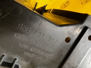 WLOT KIEROWNICA POWIETRZA PORSCHE MACAN 95B