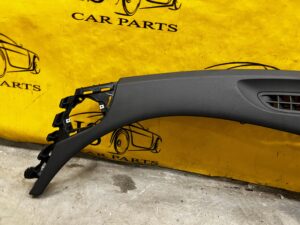 OSŁONA TAPICERKA DESKI KONSOLI GÓRNA AUDI A8 D4