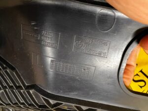 OSŁONA ZAŚLEPKA MASKOWNICA DOLNA KONSOLI DESKI PRAWA BMW X5 E70 X6 E71