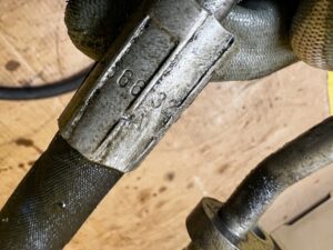 PRZEWÓD WĄŻ RURA OLEJOWY ZAWIESZENIA MERCEDES GL X166