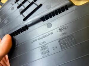 ŁADOWARKA INDUKCYJNA GNIAZDO PORT USB FORD KUGA MK3 LIFT EU