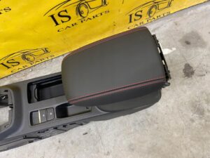 PODŁOKIETNIK SCHOWEK ŚRODEK FORD KUGA MK3 ST-LINE