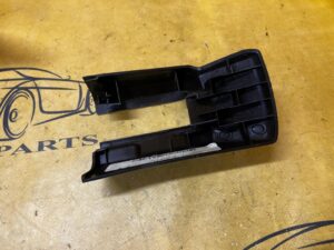 OSŁONA ZAŚLEPKA SZYNY PROWADNICY FOTELA PRZÓD LEWY MERCEDES GLS X166 BRĄZ