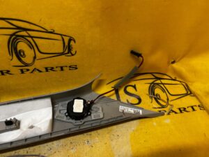 OSŁONA POSZYCIE SŁUPKA A PRZÓD LEWE LEWEGO SKODA SCALA