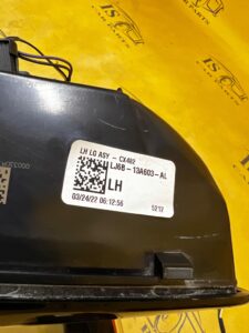 KOMPLET LAMPY LAMPA TYŁ PRAWY PRAWA LEWY LEWA FORD ESCAPE MK4 USA