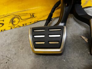 KOMPLET PEDAŁY GAZ POTENCJOMETR HAMULEC AUTOMAT VOLKSWAGEN GOLF VIII GTE