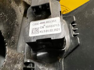 OSŁONA KOLUMNY KIEROWNICZEJ PRZYCISK AUDI A8 D5 4N