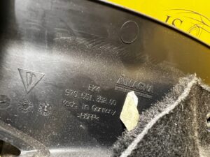 WYKŁADZINA BOCZEK BAGAŻNIKA PRAWY PORSCHE PANAMERA 970 LIFT