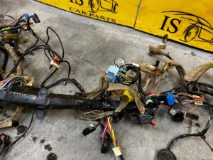 WIĄZKA INSTALACJA DESKI ROZDZIELCZEJ KONSOLI CHEVROLET CORVETTE C5 97-04