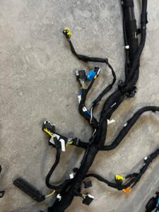 GŁÓWNA WIĄZKA INSTALACJA WNĘTRZA KABINY FORD BRONCO 2.7 V6 ECOBOOST 21-