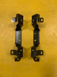 PRAWY UCHWYT MOCOWANIE WSPORNIK NISSAN E-NV200