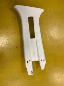 OSŁONA POSZYCIE SŁUPKA B LEWY ŚROD FORD S-MAX MK2