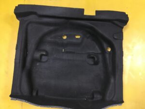 WYKŁADZINA WKŁAD BAGAŻNIKA INFINITI Q30 GLA W156