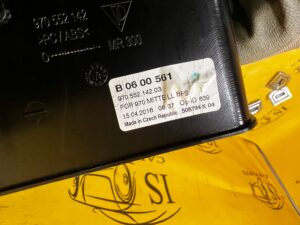 KRATKA NAWIEWU PRZÓD PRAWA PRAWY ŚRODKOWA PORSCHE PANAMERA 970 I LIFT