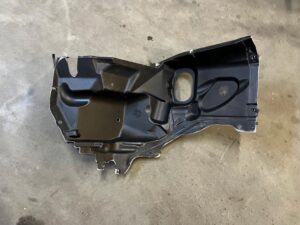 OSŁONA WYGŁUSZENIE WYKŁADZINA ŚCIANY GRODZIOWEJ PRAWA FORD EXPLORER VI MK6