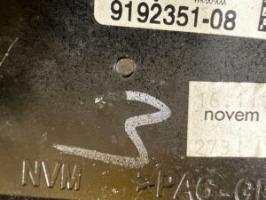 SCHOWEK DESKI KONSOLI PULPITU GÓRNY DREWNO BMW 7 F01 F02 F04 EU