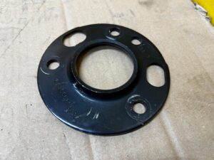 WSPORNIK MOCOWANIE GÓRNY AMORTYZATORA PRZÓD MERCEDES GLS X166