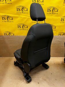 FOTELE SKÓRZANE AIRBAG WNĘTRZE PODŁOKIETNIK FORD KUGA MK3 EU VIGNALE