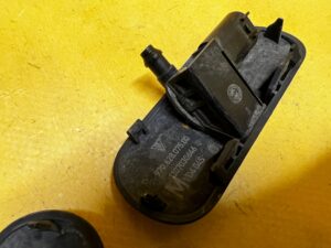 KOMPLET DYSZE SPRYSKIWACZE SZYBY PRZÓD CZOŁOWEJ PORSCHE PANAMERA 970 I LIFT