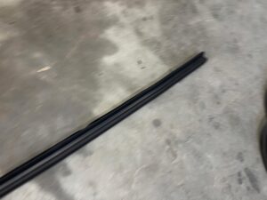 USZCZELKA POKRYWY SILNIKA MASKI PODSZYBIA PORSCHE MACAN 95B