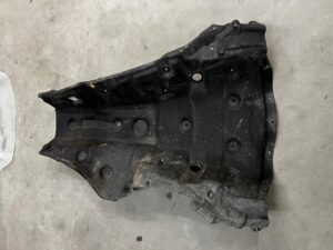 PŁYTA OSŁONA WYGŁUSZENIE TUNELU ŚRODKOWEGO BMW X5 F15 X6 F16