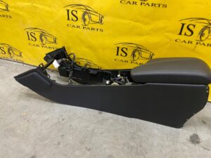 PODŁOKIETNIK SCHOWEK TUNEL ŚRODKOWY INFINITI Q30