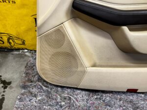 TAPICERKA BOCZEK DRZWI PRZÓD PRAWY MERCEDES GLS X166